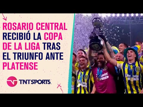 ¡El momento más esperado por el pueblo #Canalla! #RosarioCentral recibió la #CopaDeLaLiga ¡El momento más esperado por el pueblo #Canalla! #RosarioCentral recibió la #CopaDeLaLiga