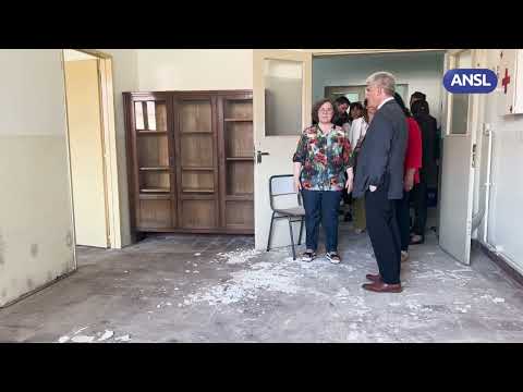 Claudio Javier Poggi, Gobernador de la Provincia de San Luis, puesta en valor de escuelas.