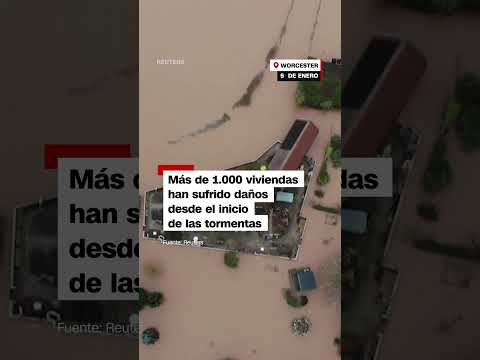 Intensas lluvias provocan inundaciones en Gran Bretaña Intensas lluvias provocan inundaciones en Gran Bretaña