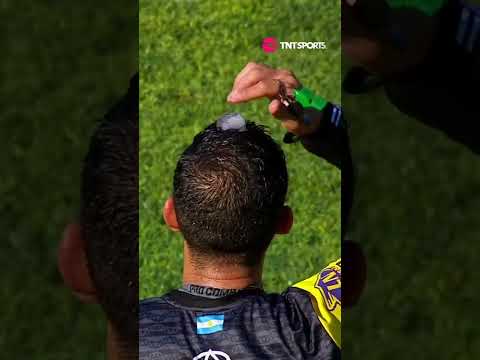 Andrés Merlos y una fórmula con hielo para combatir el calor en #Riestra vs. #River 🧊☀️ Andrés Merlos y una fórmula con hielo para combatir el calor en #Riestra vs. #River 🧊☀️