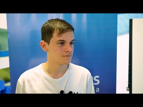 Benjamín Arias, beneficiario de la beca al mérito Benjamín Arias, beneficiario de la beca al mérito