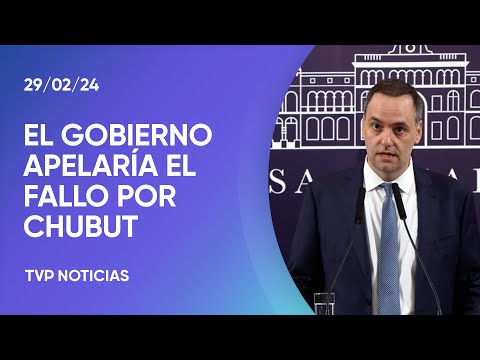 El Gobierno analiza apelar el fallo que ordenó cesar los recortes de fondo a Chubut El Gobierno analiza apelar el fallo que ordenó cesar los recortes de fondo a Chubut