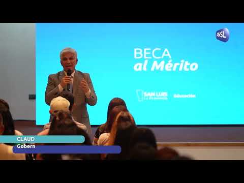 Gobernador Claudio Poggi, en la entrega de la Beca al Mérito