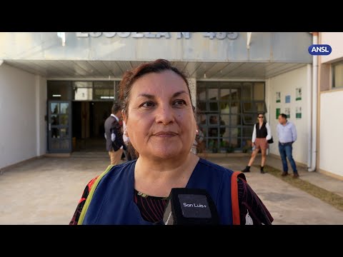 Nota Roxana Cabañez, secretaria de la escuela Nº 435 Nota Roxana Cabañez, secretaria de la escuela Nº 435