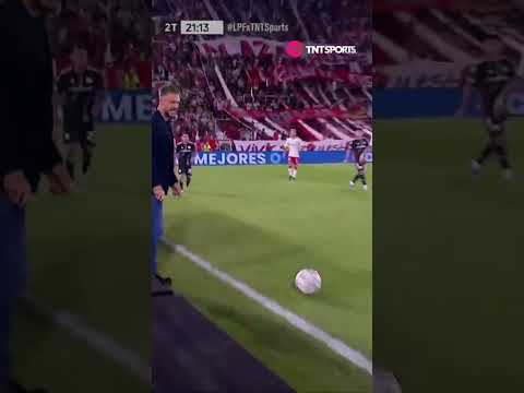 JUJU el caño que tiró Daniel Zabala en su debut oficial con la camiseta de River. ¡TOP! 🔝