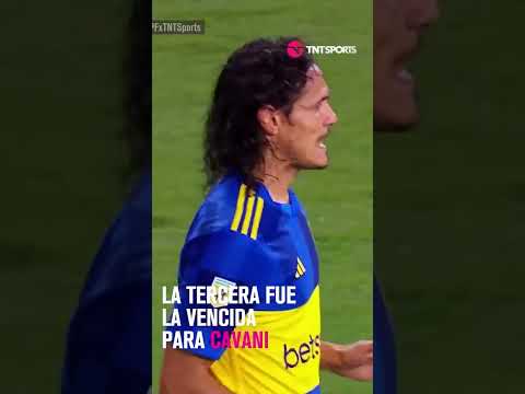 LA TERCERA FUE LA VENCIDA PARA CAVANI ⚽ El delantero de #Boca logró convertir ante #Racing de cabeza LA TERCERA FUE LA VENCIDA PARA CAVANI ⚽ El delantero de #Boca logró convertir ante #Racing de cabeza