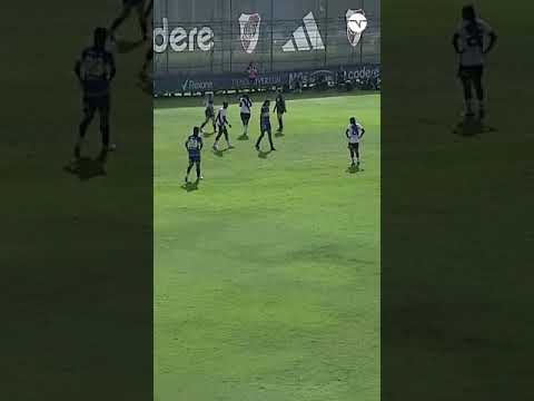 Se picó el Superclásico y la árbitra tuvo que poner orden 🔥❌ Se picó el Superclásico y la árbitra tuvo que poner orden 🔥❌