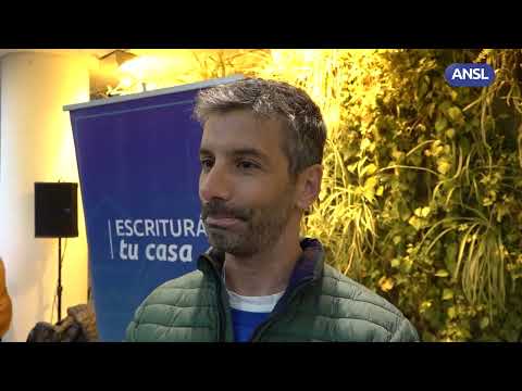 Juan Pablo González, Beneficiario de «Escritura tu Casa»