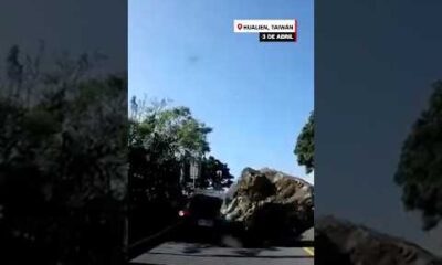 Roca se desprende por el terremoto en #Taiwán y golpea a un auto