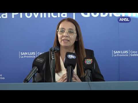 (Viviendas) Mónica Becerra, ministro de Desarrollo Humano