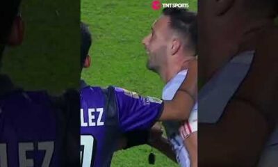 Â¿MUGRE? NO, FÃTBOL ð© â¨ Doble sombrerito de CorvalÃ¡n en la misma jugada