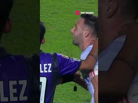 Â¿MUGRE? NO, FÃTBOL ð© â¨ Doble sombrerito de CorvalÃ¡n en la misma jugada