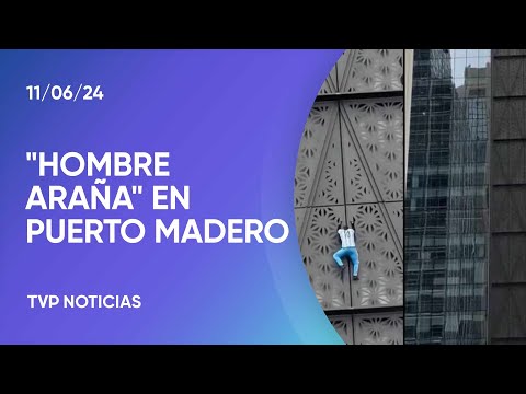 CABA: un hombre araña trepó la torre de Globant en Puerto Madero