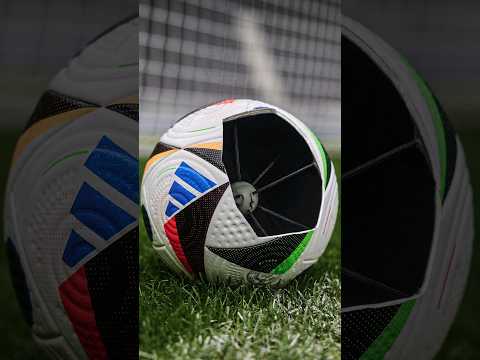 LA PELOTA DEL FUTURO DE LA EUROCOPA!!! Es un golazo… LA PELOTA DEL FUTURO DE LA EUROCOPA!!! Es un golazo…