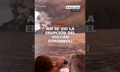 Así se vio la erupción del volcán Stromboli desde un barco en Sicilia, Italia