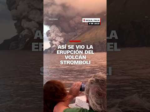 Así se vio la erupción del volcán Stromboli desde un barco en Sicilia, Italia Así se vio la erupción del volcán Stromboli desde un barco en Sicilia, Italia