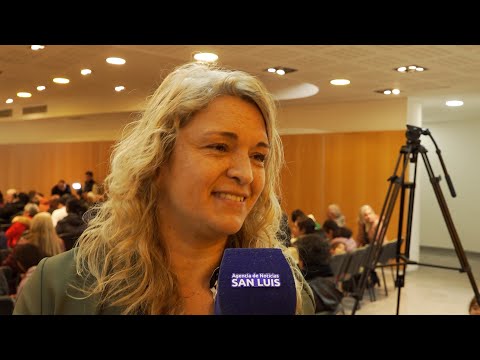 Beneficiarias de “Escritura Tu Casa” Beneficiarias de “Escritura Tu Casa”