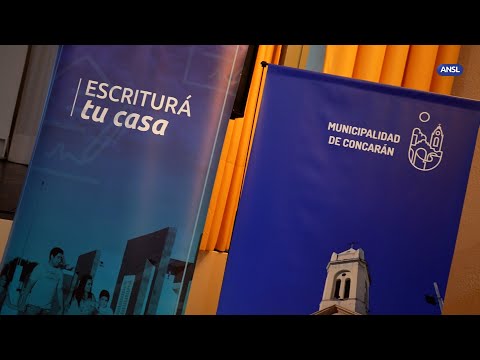 Claudio Poggi entrega escrituras y créditos en Concaran Claudio Poggi entrega escrituras y créditos en Concaran