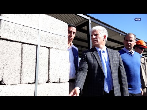 Claudio Poggi visitó la bloquera municipal de La Punta