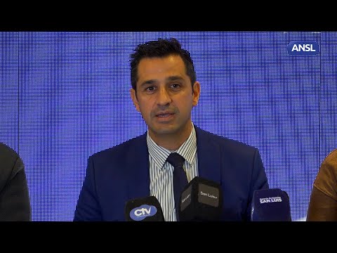 Conferencia de prensa en Turismo