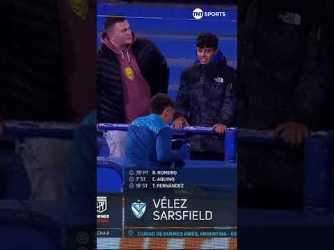 Final feliz para esta hincha de #Vélez que querÃa la camiseta de Thiago Fernández Final feliz para esta hincha de #Vélez que querÃa la camiseta de Thiago Fernández