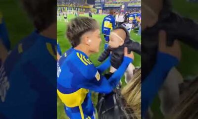 HERMOSA IMAGEN ðµð¡ el Changuito Zeballos volviÃ³ a ser titular en #Boca y junto a su hija Bianca