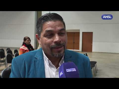 Presidente De La Universidad Axioma, David Leal