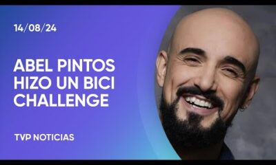 Abel Pintos se animó al challenge de TikTok “Bici Karaoke”