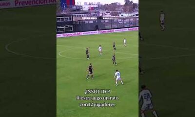 Â¡MOMENTO INSÃLITO! Riestra estuvo con 12 jugadores en cancha ante Sarmiento y nadie se dio cuenta