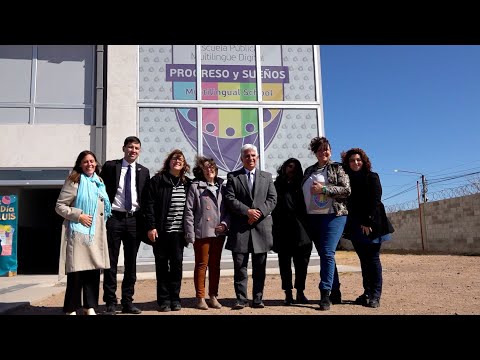 Claudio Poggi, gobernador de San Luis, en la visita a la Escuela “Progreso y Sueños” Claudio Poggi, gobernador de San Luis, en la visita a la Escuela “Progreso y Sueños”