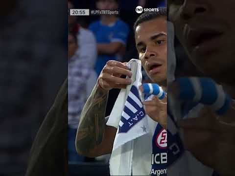 Miguel Navarro tuvo que acomodar el banderÃn del córner ð
¿Cómo te parece que quedó? ð§ Miguel Navarro tuvo que acomodar el banderÃn del córner ð
¿Cómo te parece que quedó? ð§