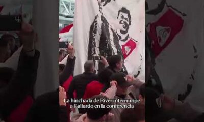 “QUIERO LA LIBERTADORES” ð Hinchas de River INTERRUMPIERON a Gallardo en medio de su presentaciÃ³n