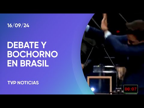Brasil: un debate político terminó a los sillazos Brasil: un debate político terminó a los sillazos