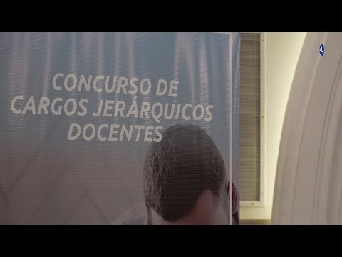 Claudio Poggi asiste a la capacitación de docentes