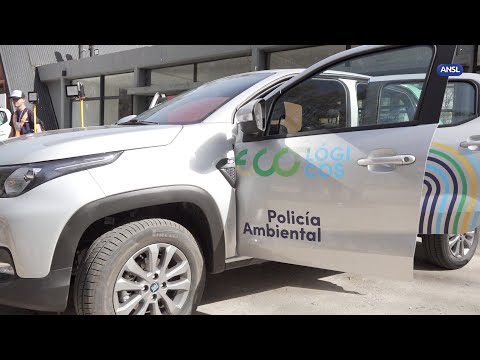 Claudio Poggi participa del acto de la Policia Ambiental en Villa Mercedes Claudio Poggi participa del acto de la Policia Ambiental en Villa Mercedes