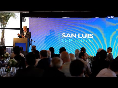 Claudio Poggi participa del almuerzo por el ‘Día de las Industrias’