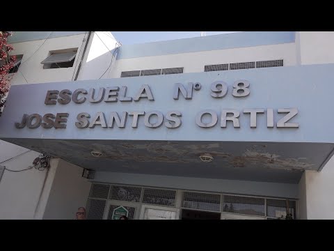 Claudio Poggi visita el colegio Nº98 ‘José Santos Ortiz’ Claudio Poggi visita el colegio Nº98 ‘José Santos Ortiz’