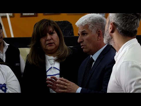 Claudio Poggi visita la Escuela “Raul B. Díaz”