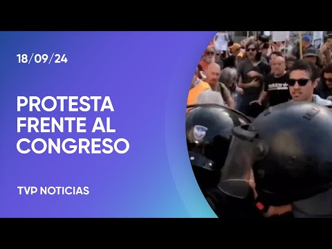 Congreso: manifestación de jubilados, telefónicos y trabajadores del neumático