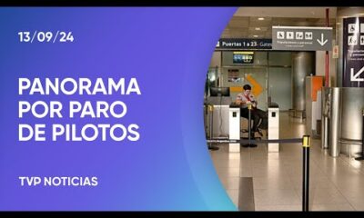 Más de 300 vuelos cancelados por el paro de pilotos