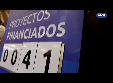 Claudio Poggi, entregó los primeros decretos de financiamiento para proyectos sociales de ONG