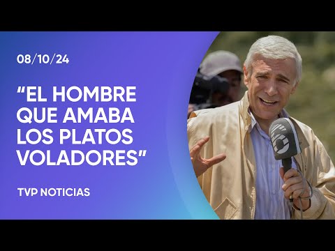 “El hombre que amaba los platos voladores”, aclamada en San Sebastián “El hombre que amaba los platos voladores”, aclamada en San Sebastián