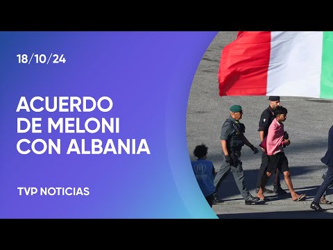 Italia envía inmigrantes a Albania Italia envía inmigrantes a Albania