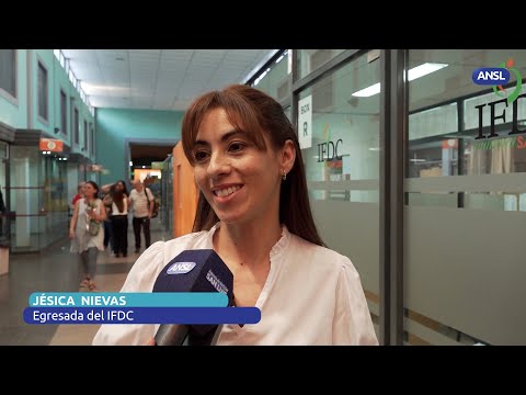Jésica Nievas, egresada del IFDC Jésica Nievas, egresada del IFDC