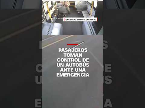 Pasajeros toman control de un autobús ante una emergencia Pasajeros toman control de un autobús ante una emergencia