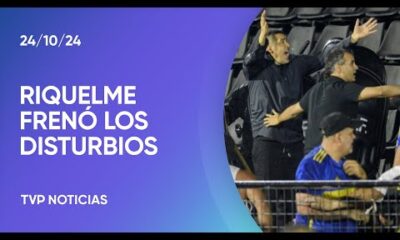 Riquelme debió intervenir para frenar los incidentes en Rosario entre hinchas de Boca y de Gimnasia