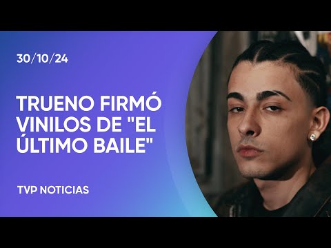 Trueno firmó vinilos de “El último baile” en el Abasto