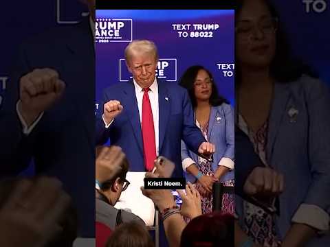 Trump baila durante 30 minutos en un evento de campaña