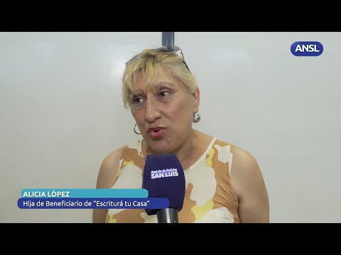 Alicia López, hija de beneficiario de ‘Escriturá tu casa’ Alicia López, hija de beneficiario de ‘Escriturá tu casa’
