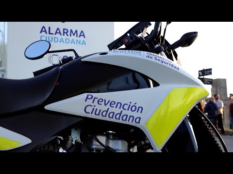 Claudio Poggi en acto de Alarma Ciudadana en barrio Edén Claudio Poggi en acto de Alarma Ciudadana en barrio Edén